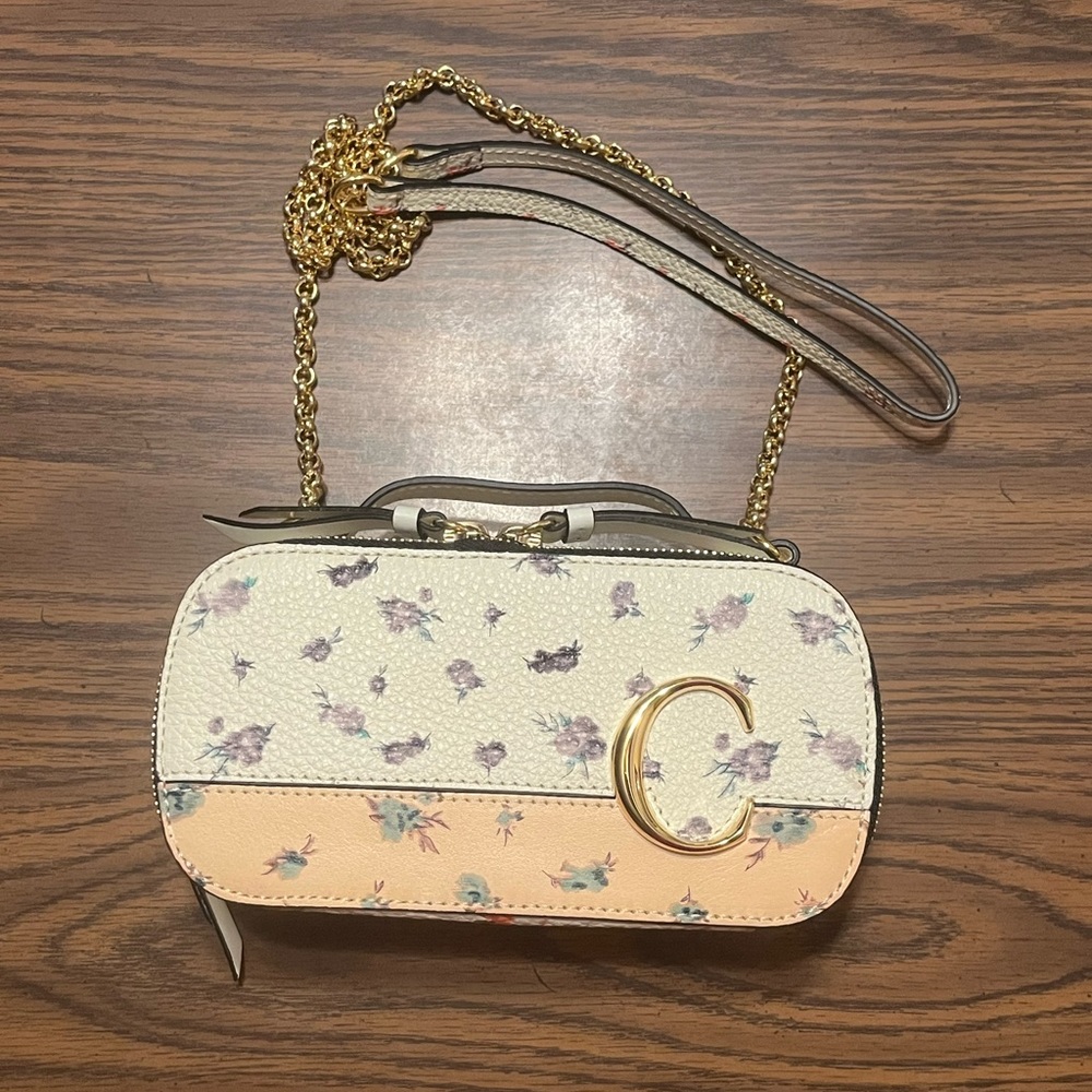New with Tags Chloe Floral C Vanity Case
Crossbody Bag